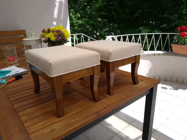 Nachher Fußbänkchen in Nussbaum